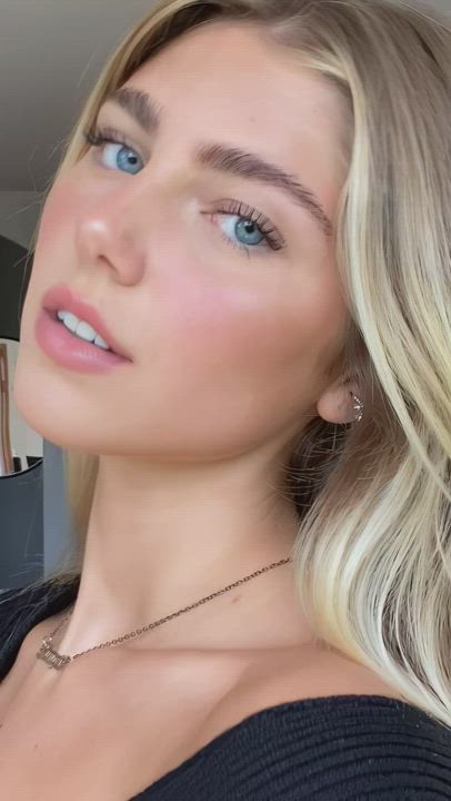 60fps Blonde Clothed Model Pretty Solo gif