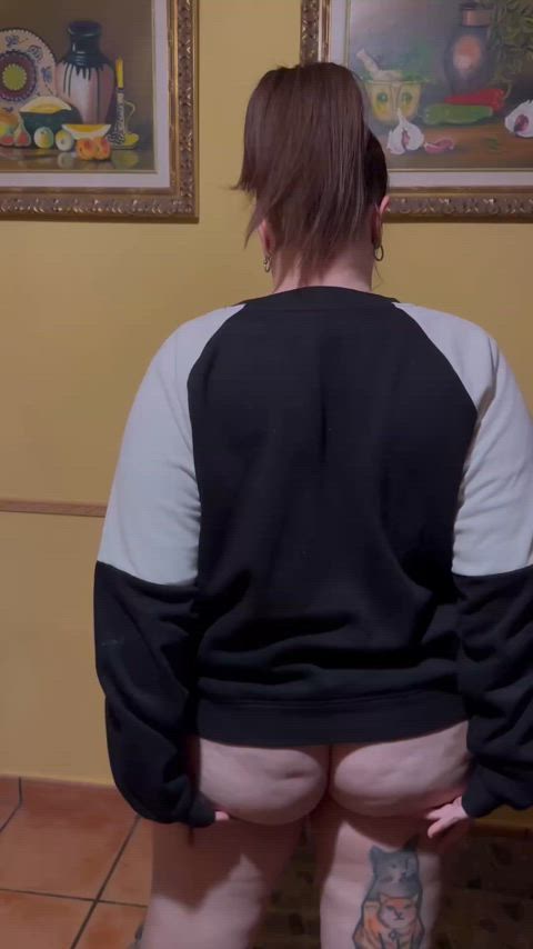 18 years old amateur ass big ass curvy cute model nsfw onlyfans solo gif
