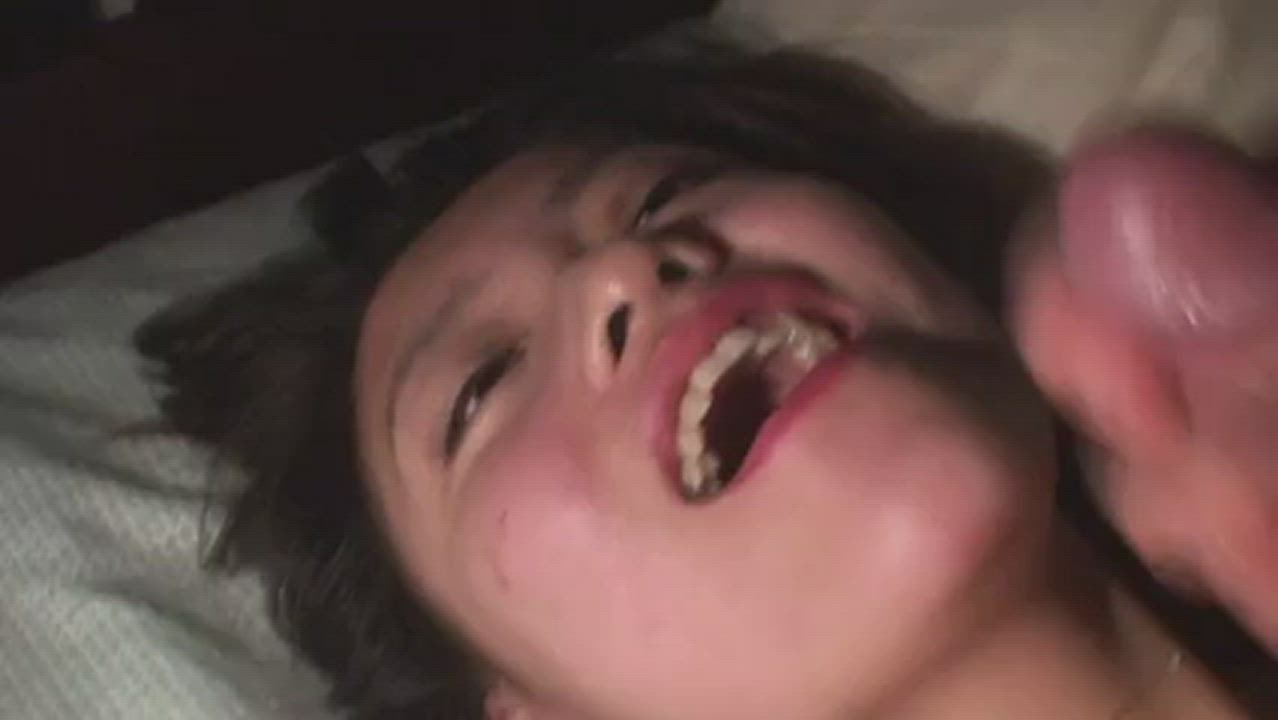 Amateur Asian Facial gif