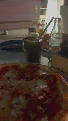 PIZZA PUSSY FLASHING