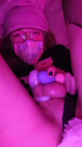would you pound this bunny boi and make me cum like this? >~<