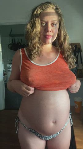 [tittydrop] Flash and a jiggle