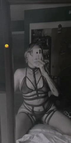 [SELL.ING] ? HI THERE -> AVAILABLE NOW ? CAN VERIFY ? skinny kinky girl? pics