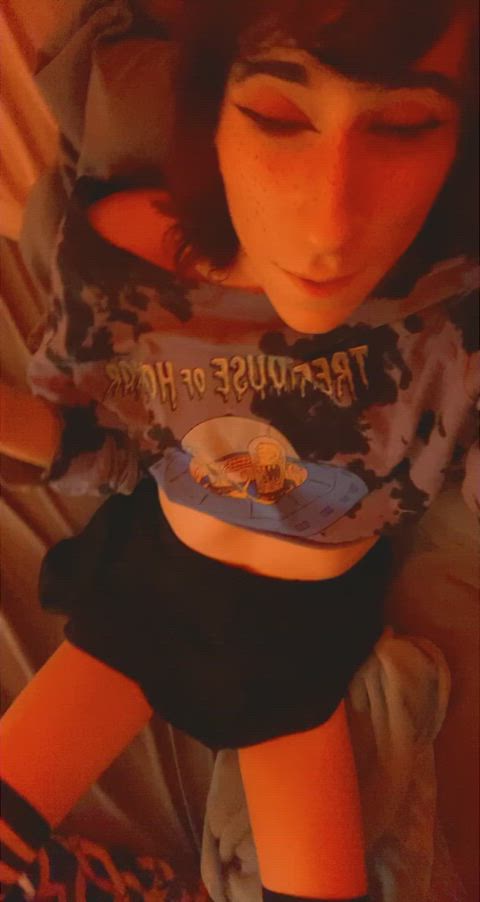 Wanna try some goth girl cum?💜