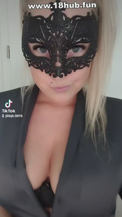 big ass boobs fake boobs milf natural tits onlyfans sex tiktok gif