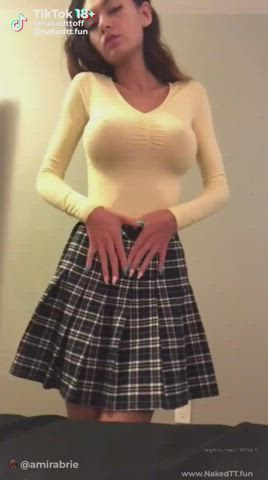Girls NSFW Naked Natural Tits Nipples Teen TikTok Tits gif