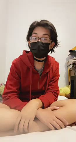 Femboy Showing off the goods >:3
