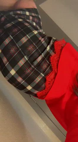 My button kept popping open during my job interview.😜