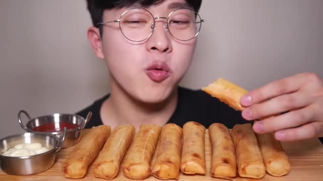 바다곰조해웅_대왕 고구마치즈스틱 먹방-2