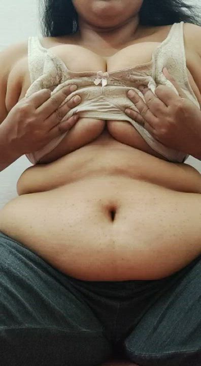 Bhabi Big Nipples Boobs Erect Nipples Indian gif