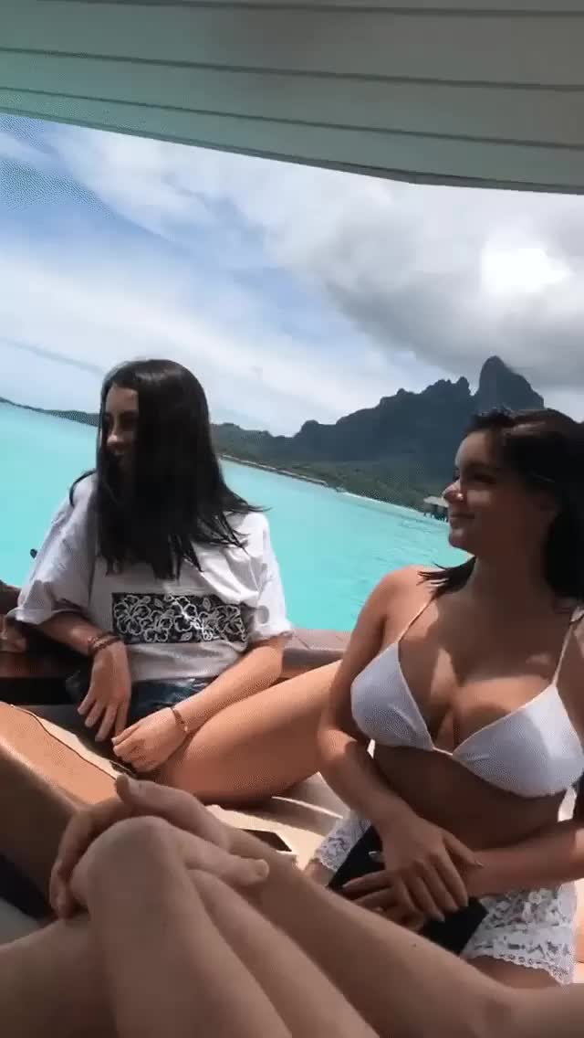 Ariel Winter tits bikini