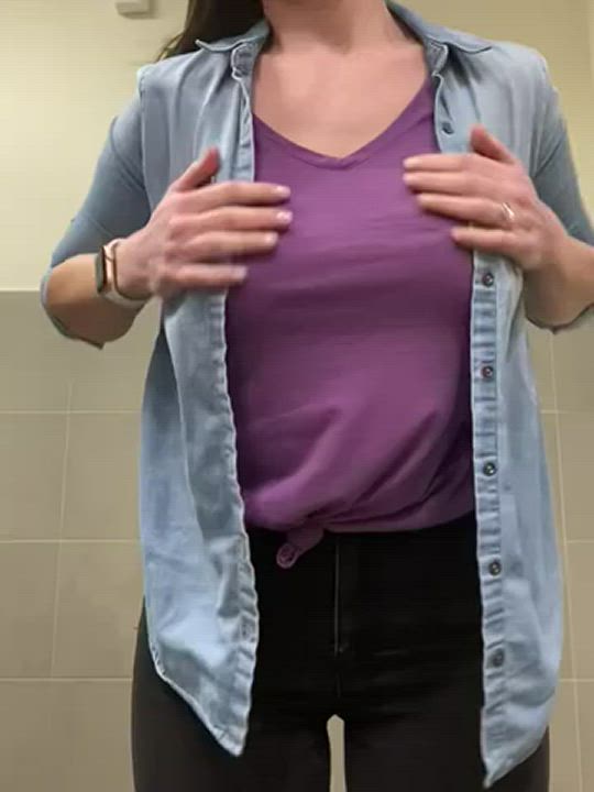 Wonder why it takes so long for me to go to the work bathroom? Wonder no more!