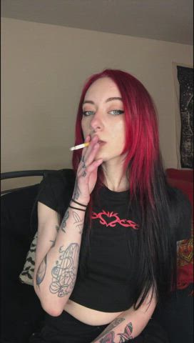 I think I finally figured out how to post smoking clips in here! :')