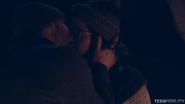 264_izzy_bell_trailer-hd_480p
