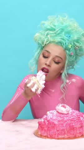 SeductiveAttentionUn