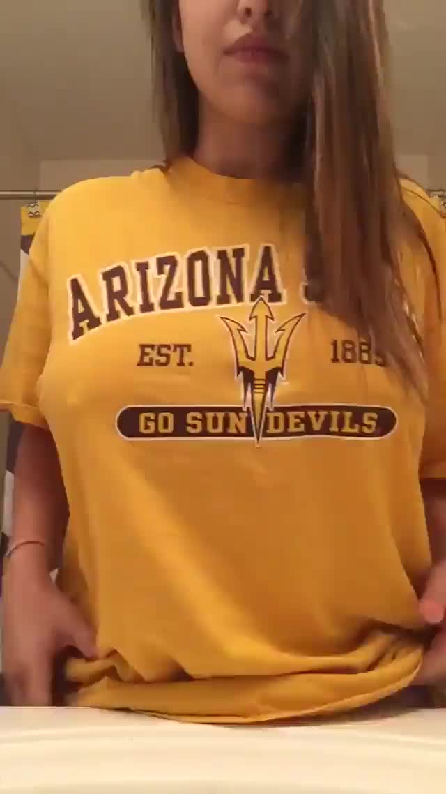 Amazing Boobs 🥵 ( Her Free Content In Comments )