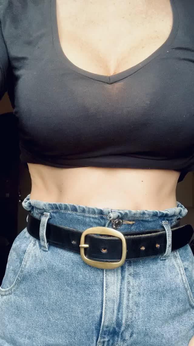 Come here to mommy right now