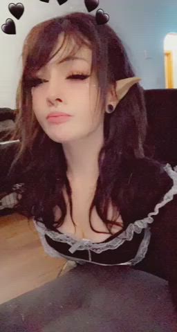 Slut thinks about cumming
