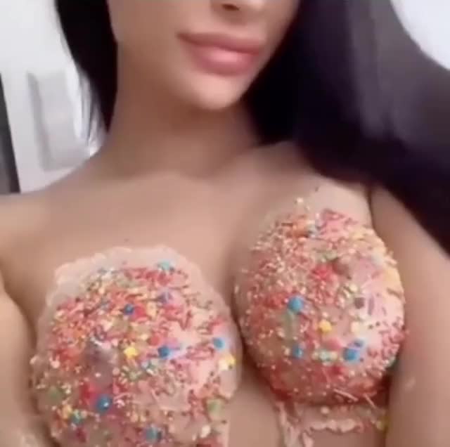Sprinkles Who Dis?