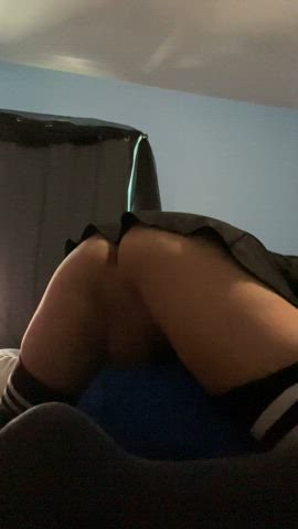Begging for a spanking (909)