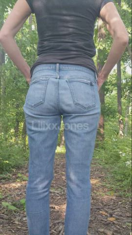 showing off my butt at the park 😉
