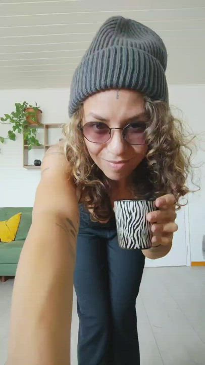 fancy a hot and sexy coffee? (and a good fuck before)