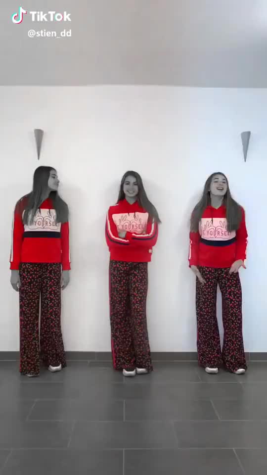 Put your hands up?❤️ #Slowmo