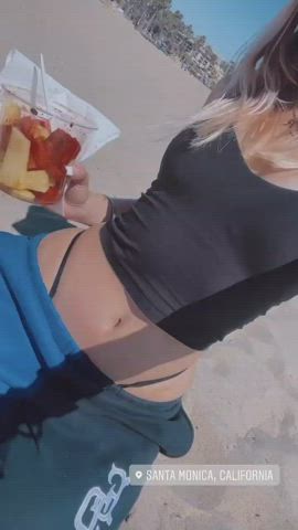 Cleavage Natural Tits Small Tits gif