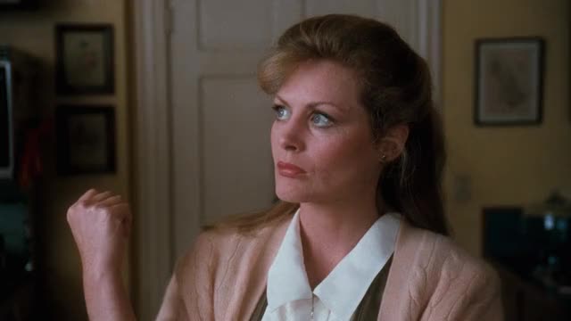 National-Lampoons-Christmas-Vacation-1989-GIF-00-39-50-ellen-epiphany