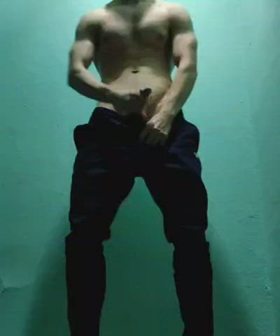 I just love jerking and showing off my athlete body on public stairs ??? (20)