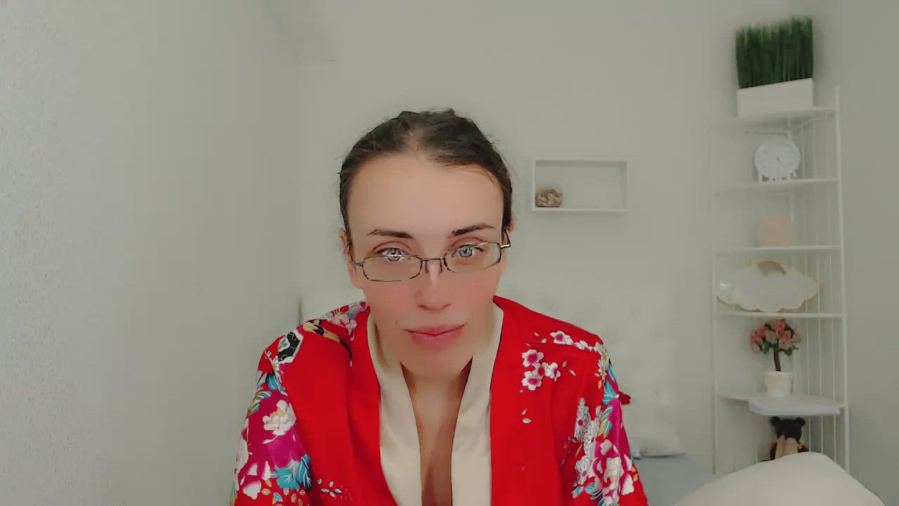 Hey, I have really bright and memorable conten < 3 Subscribe for more
