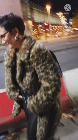 Flash my 32E milf tit in the city centre ???