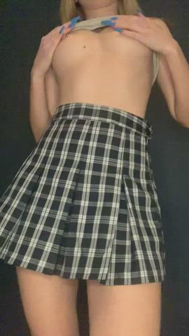 Skirts are better without panties under