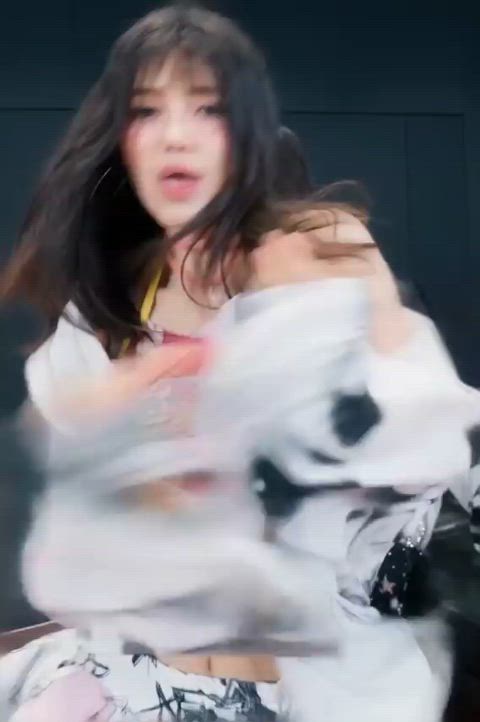 19 years old abs armpit armpits asian australian dancing korean teen kpop gif