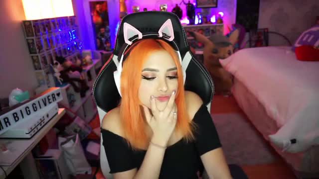 LO MÁS HOT  de ARI GAMEPLAYS??