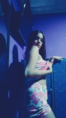 Latina Teen Twerking gif