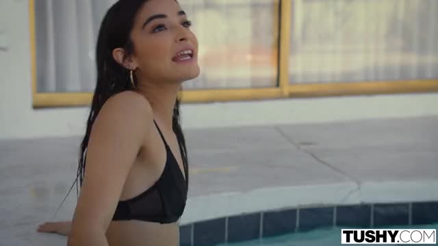 TUSHY 100758-EMILY 1