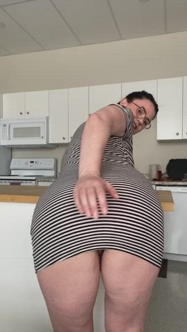 Big Ass Mature Rear Pussy gif