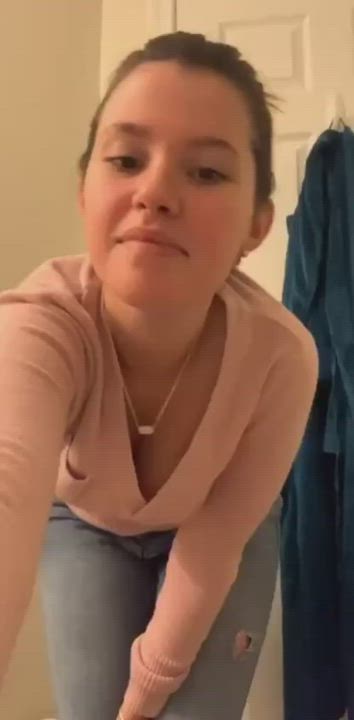Camgirl Dancing Pussy gif