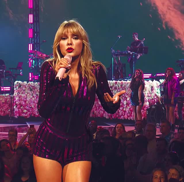 Taylor Swift gif