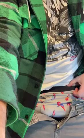 [38] Big hands, I know you’re the one