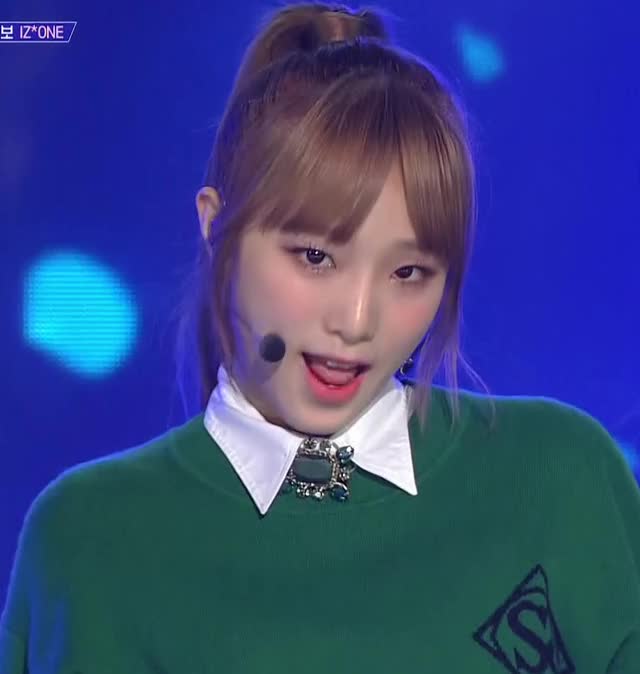 181120 iz*one izone yena gif