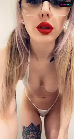 Alt Bikini Camel Toe Cute Glasses OnlyFans gif