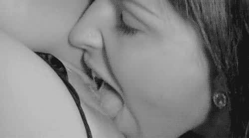 Cunnilingus Lesbian Wet Pussy gif