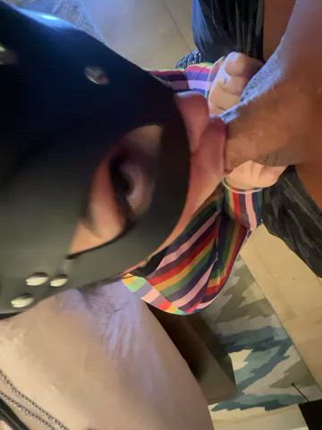 Daddy loves when I suck him off maybe one day this could be you 😏