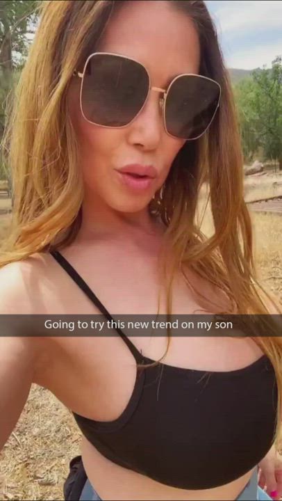 Kianna Dior Mom Son TikTok Porn GIF by torpral
