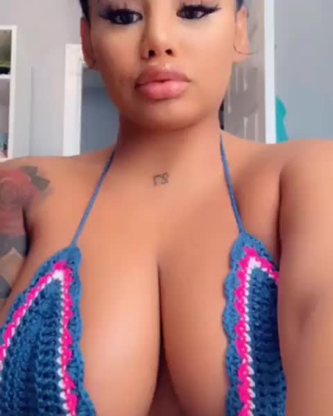 Yasmin estrada