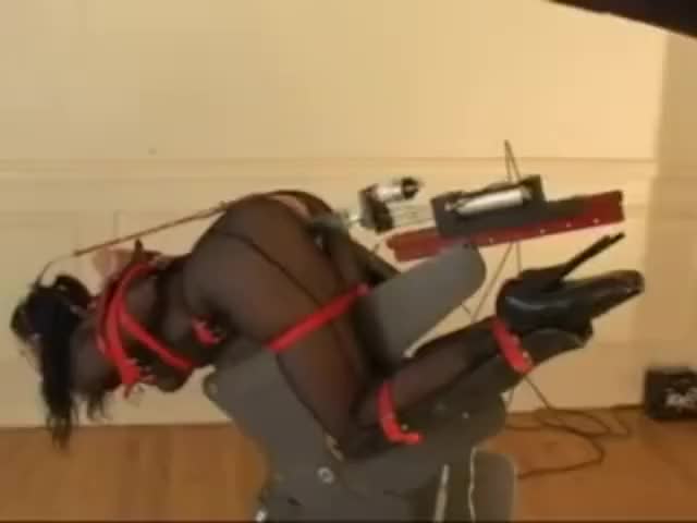 Anastacia Pierce Tied Machine Fuck