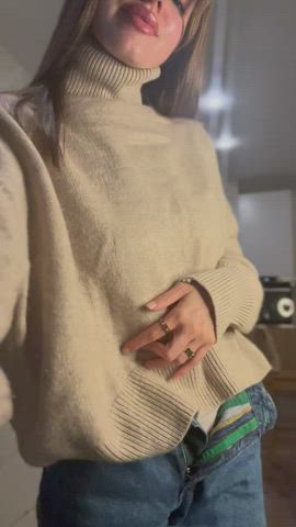 Gently moving…🥰