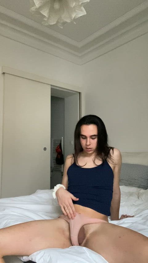 femboy girl dick sissy crossdresser femboys trans-sissy-porn trans-women gif